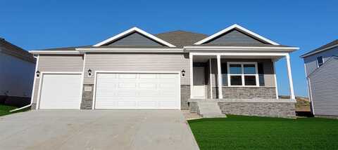 18437 Rose Lane Rd, Omaha, NE 68136