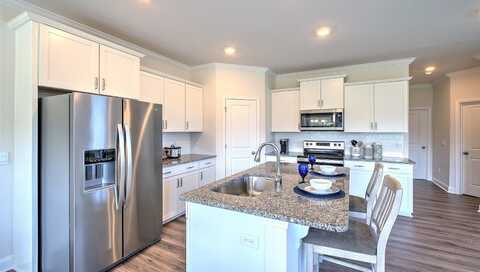 395 Lagoon Rd, Fletcher, NC 28732