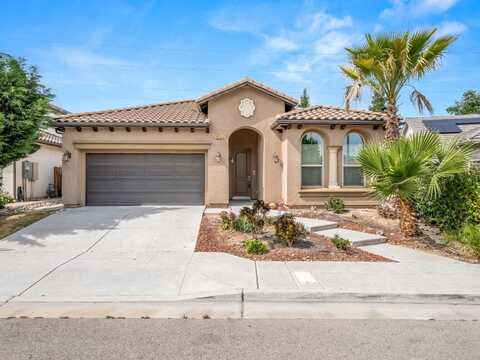 1026 Carnoustie Avenue E, Fresno, CA 93730