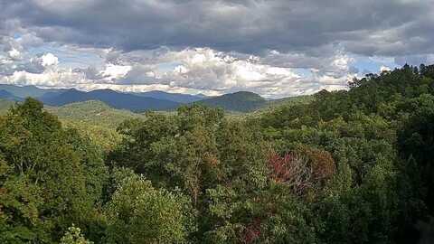15 Saldeer Mountain Rd, Franklin, NC 28741