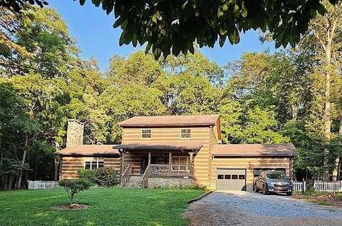 6800 Bryson City Road, Franklin, NC 28734