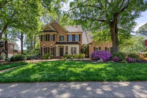 131 HELMSWOOD Circle SW, Marietta, GA 30064