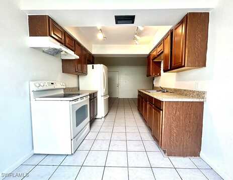 2105 Canal Street, Fort Myers, FL 33901