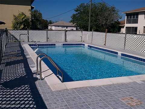 4617 SW 8th Place, Cape Coral, FL 33914