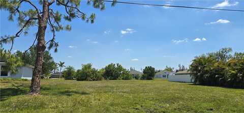 1153 NW 28th Avenue, Cape Coral, FL 33993