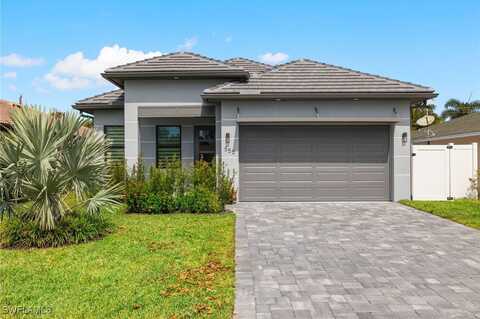 555 99th Avenue N, Naples, FL 34108