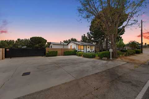41636 W 50th Street, Lancaster, CA 93536