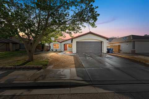 45235 E 18th Street, Lancaster, CA 93535