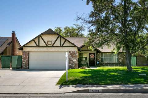 42902 Sachs Drive, Lancaster, CA 93536