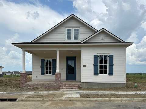 5141 Stonewater Dr, Gonzales, LA 70737