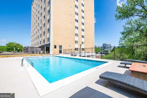 2285 Peachtree, Atlanta, GA 30309
