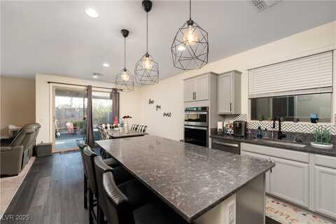 10031 Fletcher Peak Avenue, Las Vegas, NV 89178