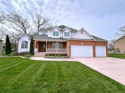 7129 Boardwalk Circle, Crown Point, IN 46307