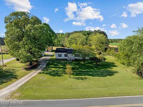 1160 Strickland Road, Walstonburg, NC 27888