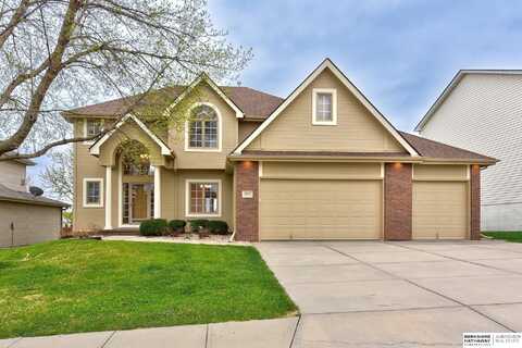4803 Ponderosa Drive, Papillion, NE 68133