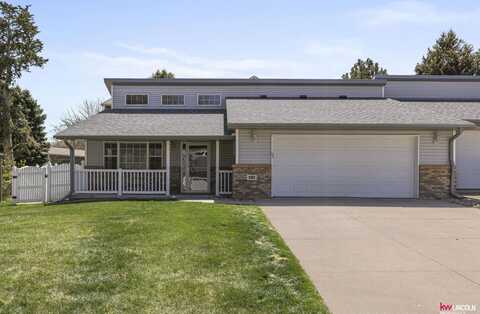 1301 Surfside Court, Lincoln, NE 68528