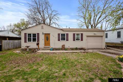 728 N 77th Avenue, Omaha, NE 68144