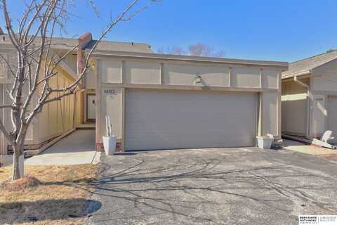 6012 Oakcrest Plaza, Omaha, NE 68137