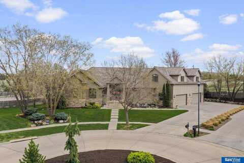 6948 Kings Court, Lincoln, NE 68516