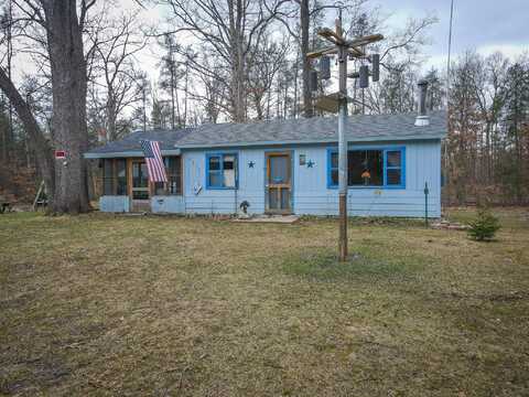 9577 Taylor Road, Free Soil, MI 49411