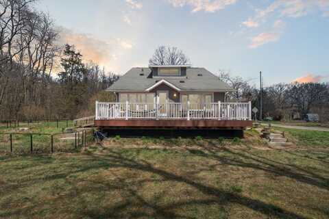 104 Highland Avenue, Allegan, MI 49010