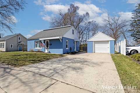 407 S Bower Street, Greenville, MI 48838