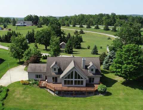136 Lakeridge Trail, Boyne City, MI 49712