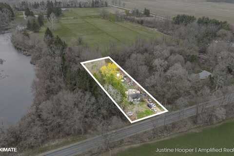 1325 E Pifer Road, Dowling, MI 49050