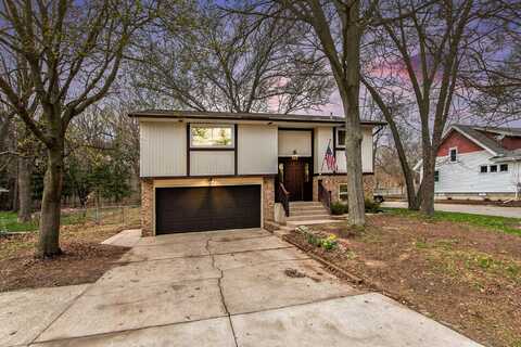 222 Aniline Avenue N, Holland, MI 49424