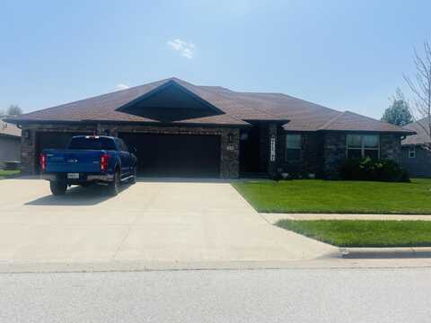 358 E Lombardy Avenue, Republic, MO 65738