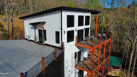 1040 old cartertown Road, Gatlinburg, TN 37738
