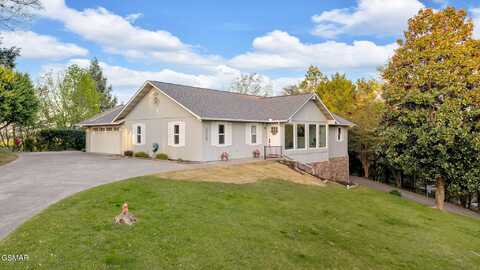 2229 Battle Ground Drive, Pigeon Forge, TN 37863
