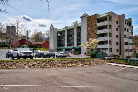354 E Holly Ridge Road, Gatlinburg, TN 37738
