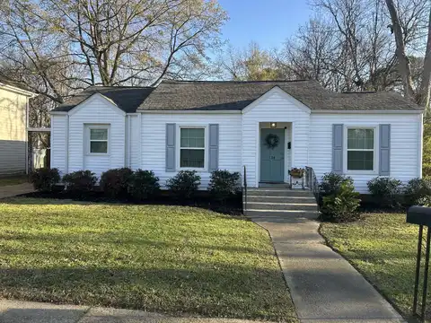 134 Tournament St, West Point, MS 39773