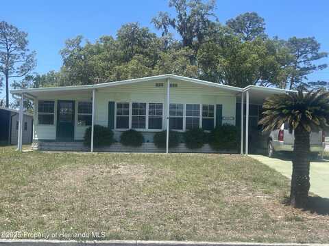 8069 Fairlane Avenue, Brooksville, FL 34613