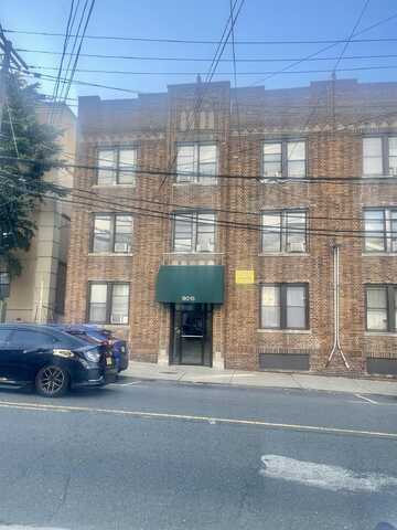 9015 BERGENWOOD AVE, North Bergen, NJ 07047