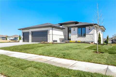 3917 SW Flintrock Drive, Lees Summit, MO 64082
