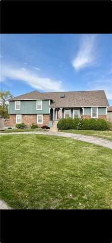 524 OXFORD Court, Belton, MO 64012