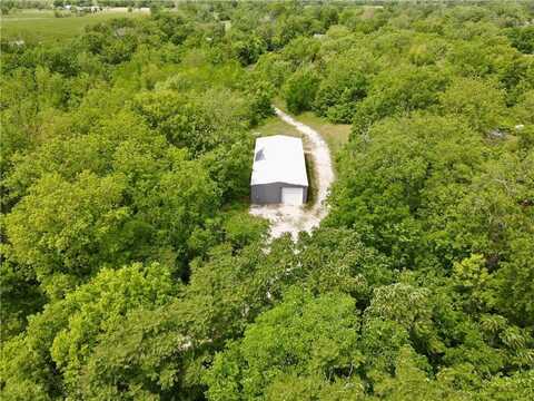814 N BUCKNER TARSNEY Road, Buckner, MO 64016