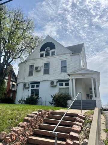 2604 Frederick Avenue, Saint Joseph, MO 64506