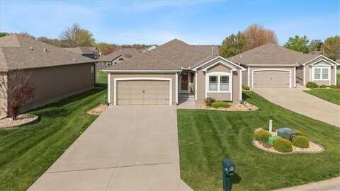 2901 NE Sonora Valley Drive, Blue Springs, MO 64014