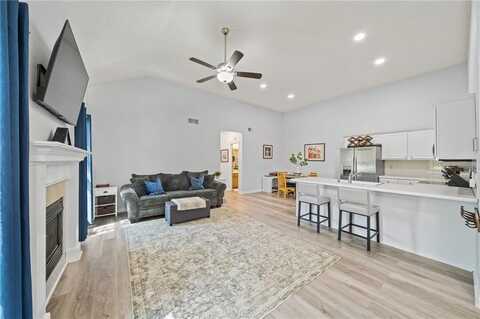 7346 Mccoy Street, Shawnee, KS 66227