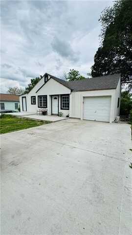2412 Haskell Avenue, Kansas City, KS 66104
