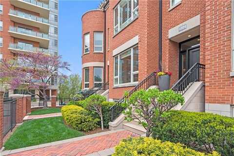4924 Central Street, Kansas City, MO 64112