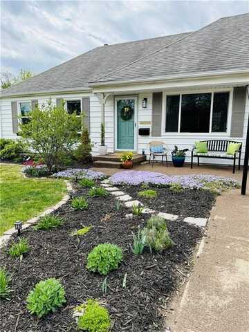 2005 NE 64th Street, Kansas City, MO 64118