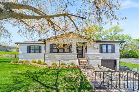 304 SE Independence Avenue, Lees Summit, MO 64063