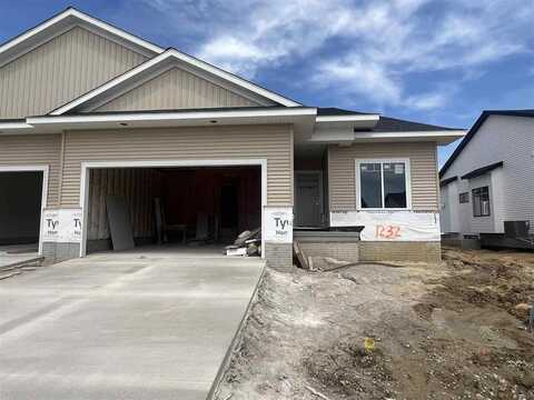 1232 Berkshire Ln, NorthLiberty, IA 52317