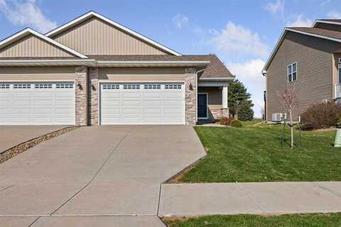 1875 Carroll Ct, NorthLiberty, IA 52317