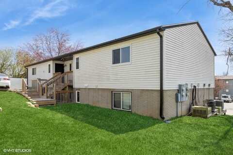 813 Westwinds Drive, IowaCity, IA 52246