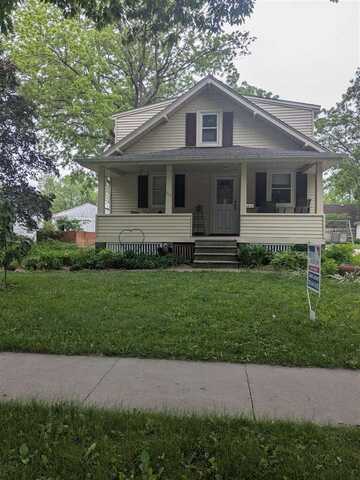 515 3rd Ave, IowaCity, IA 52245
